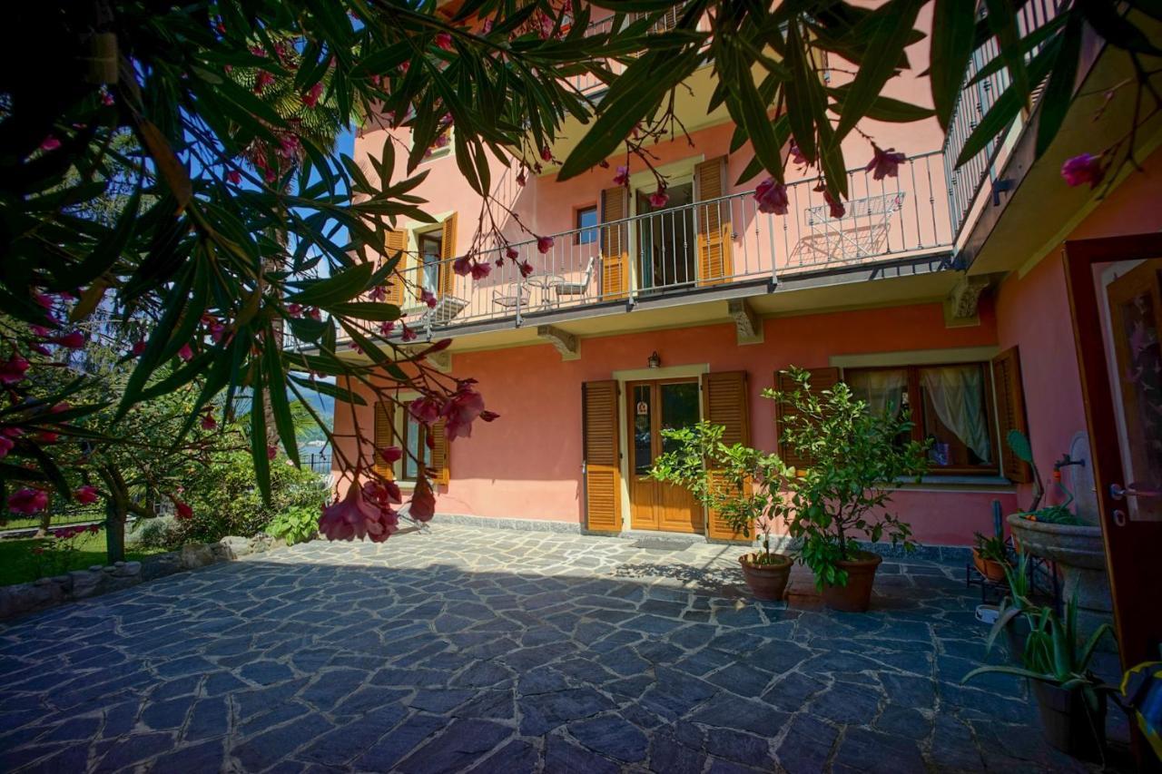 La Baia D'Acquadolce Villa Bolzano Novarese Luaran gambar
