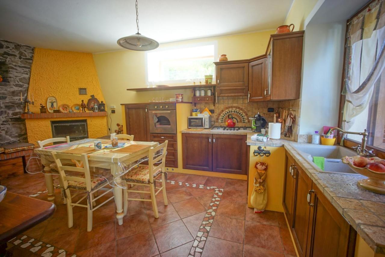 La Baia D'Acquadolce Villa Bolzano Novarese Luaran gambar