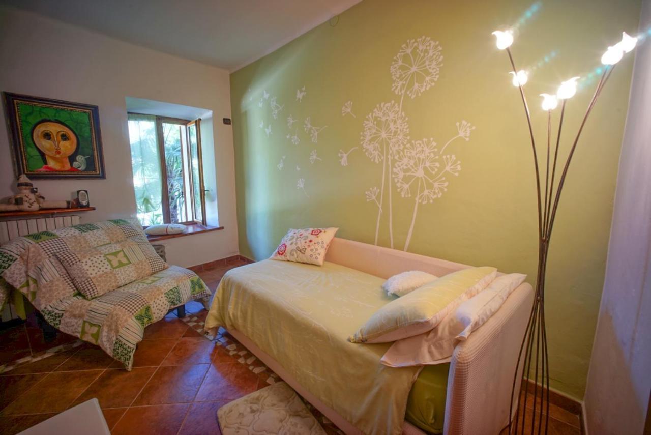 La Baia D'Acquadolce Villa Bolzano Novarese Luaran gambar