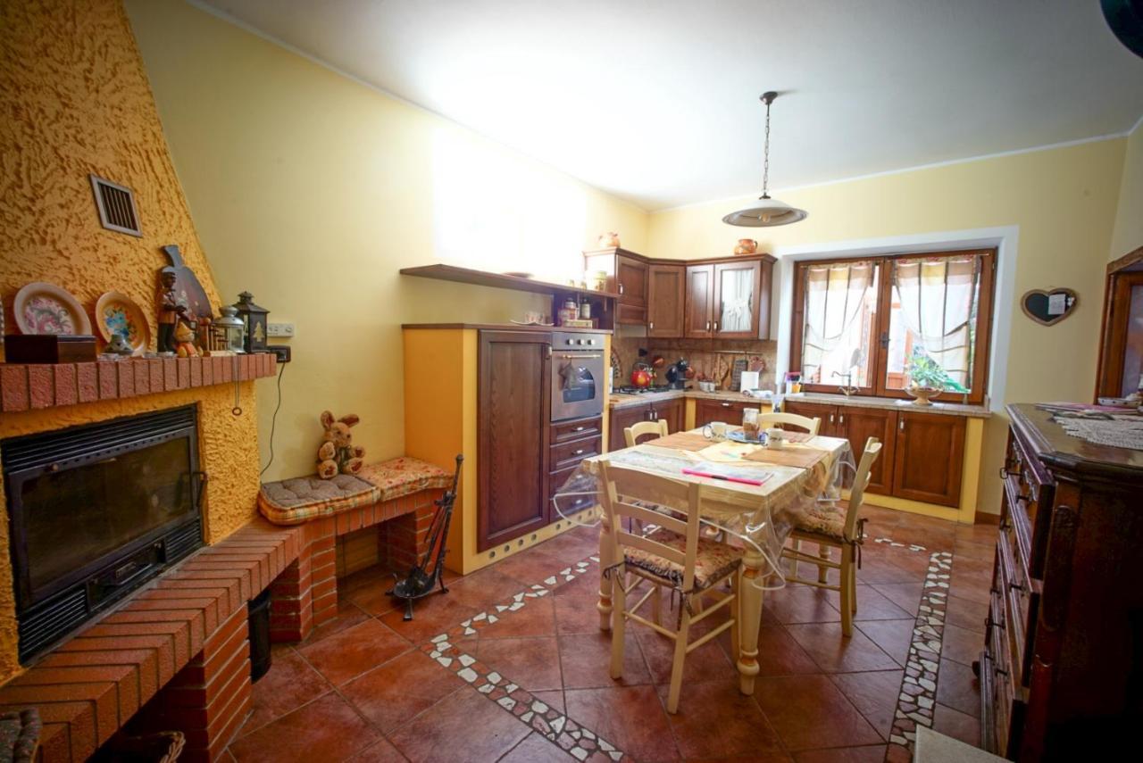 La Baia D'Acquadolce Villa Bolzano Novarese Luaran gambar