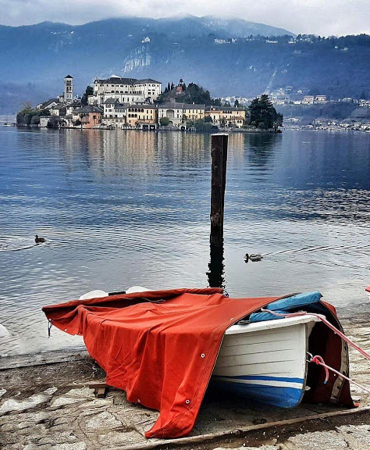 La Baia D'Acquadolce Villa Bolzano Novarese Luaran gambar
