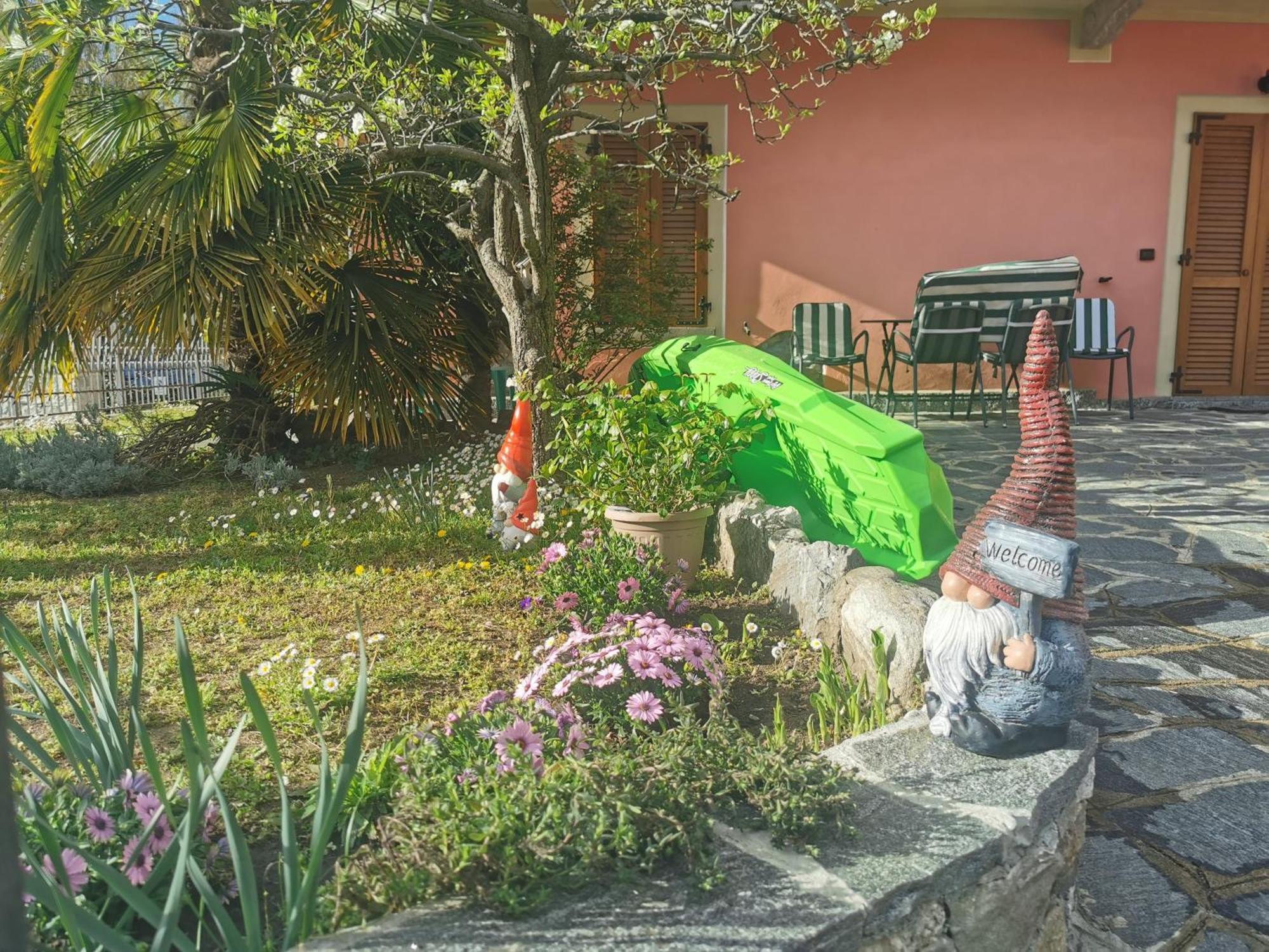 La Baia D'Acquadolce Villa Bolzano Novarese Luaran gambar