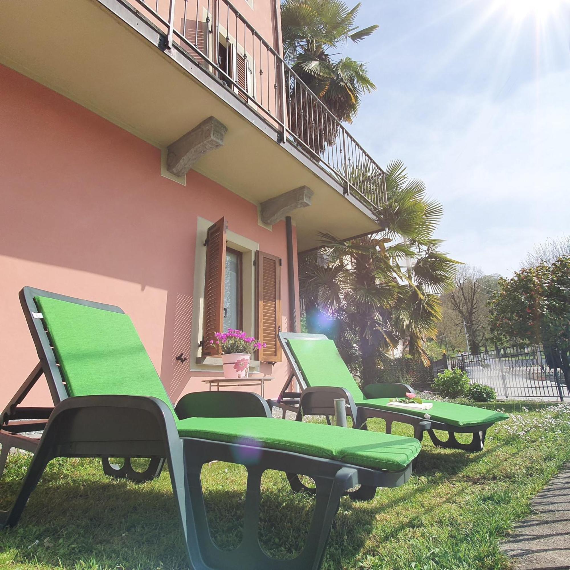 La Baia D'Acquadolce Villa Bolzano Novarese Luaran gambar