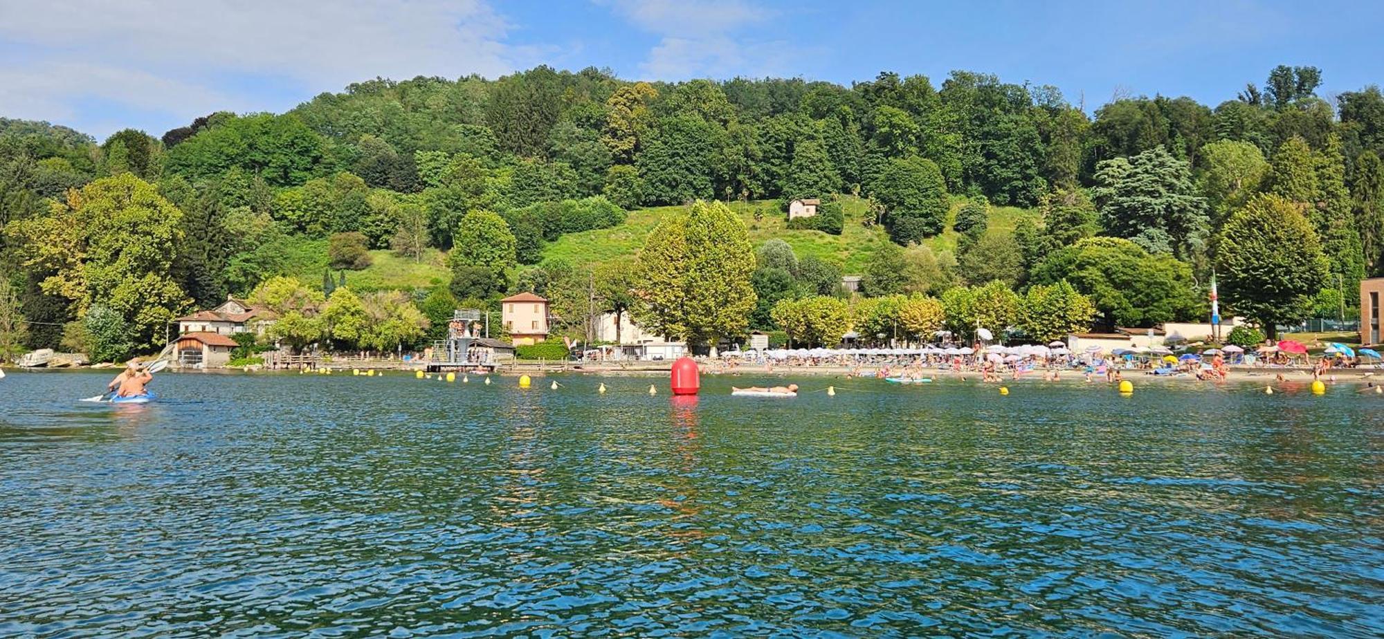 La Baia D'Acquadolce Villa Bolzano Novarese Luaran gambar
